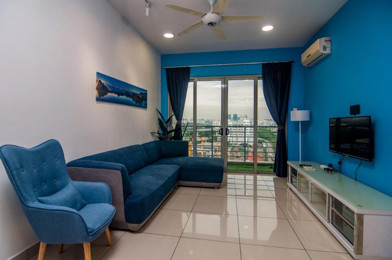 Flora Residence One South By Idealhub Seri Kembangan Eksteriør billede